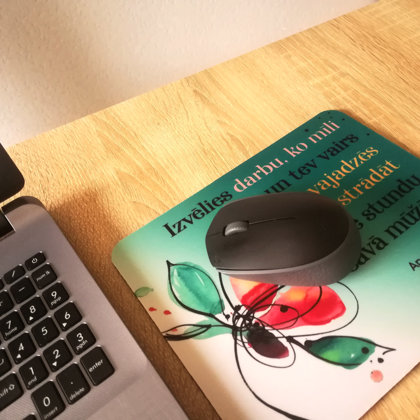 Datorpeles paliktnis ar apdruku / 22x18cm / Cena 5,50 eur