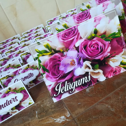 Galda karte 9x5cm, locīta, ar tekstu - 0,30 eur/gb