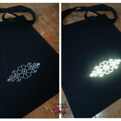 Ar atstarojošu apdruku / 8 eur