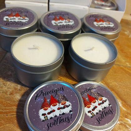 Personalizētas sveces trauciņā, cena ar apdruku 5,80 eur/gb (<10gb - 5eur)